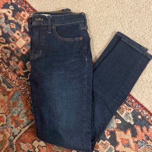 9” Mid-Rise Skinny, size 26